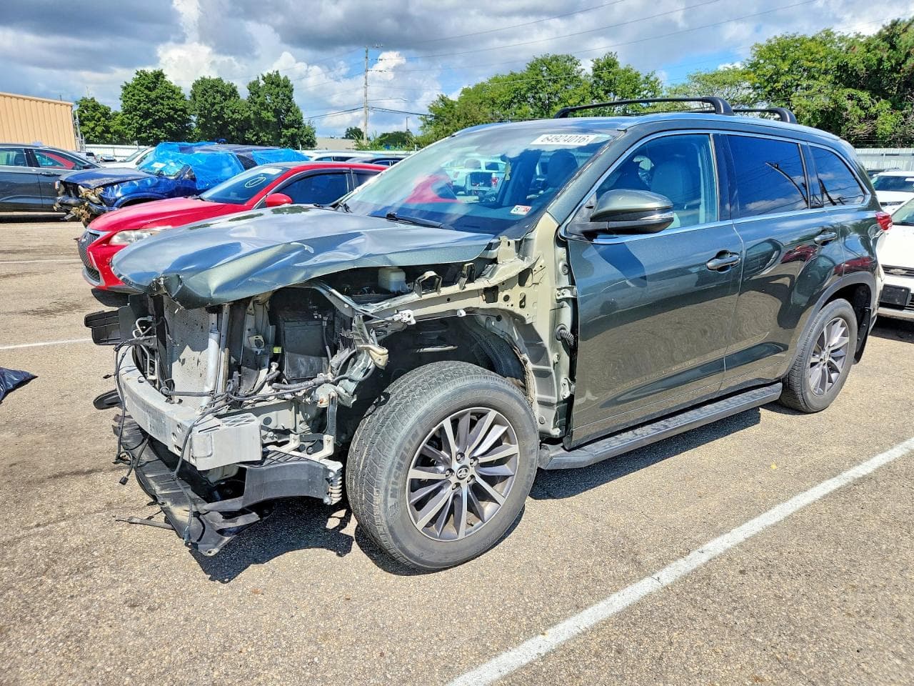 TOYOTA HIGHLANDER