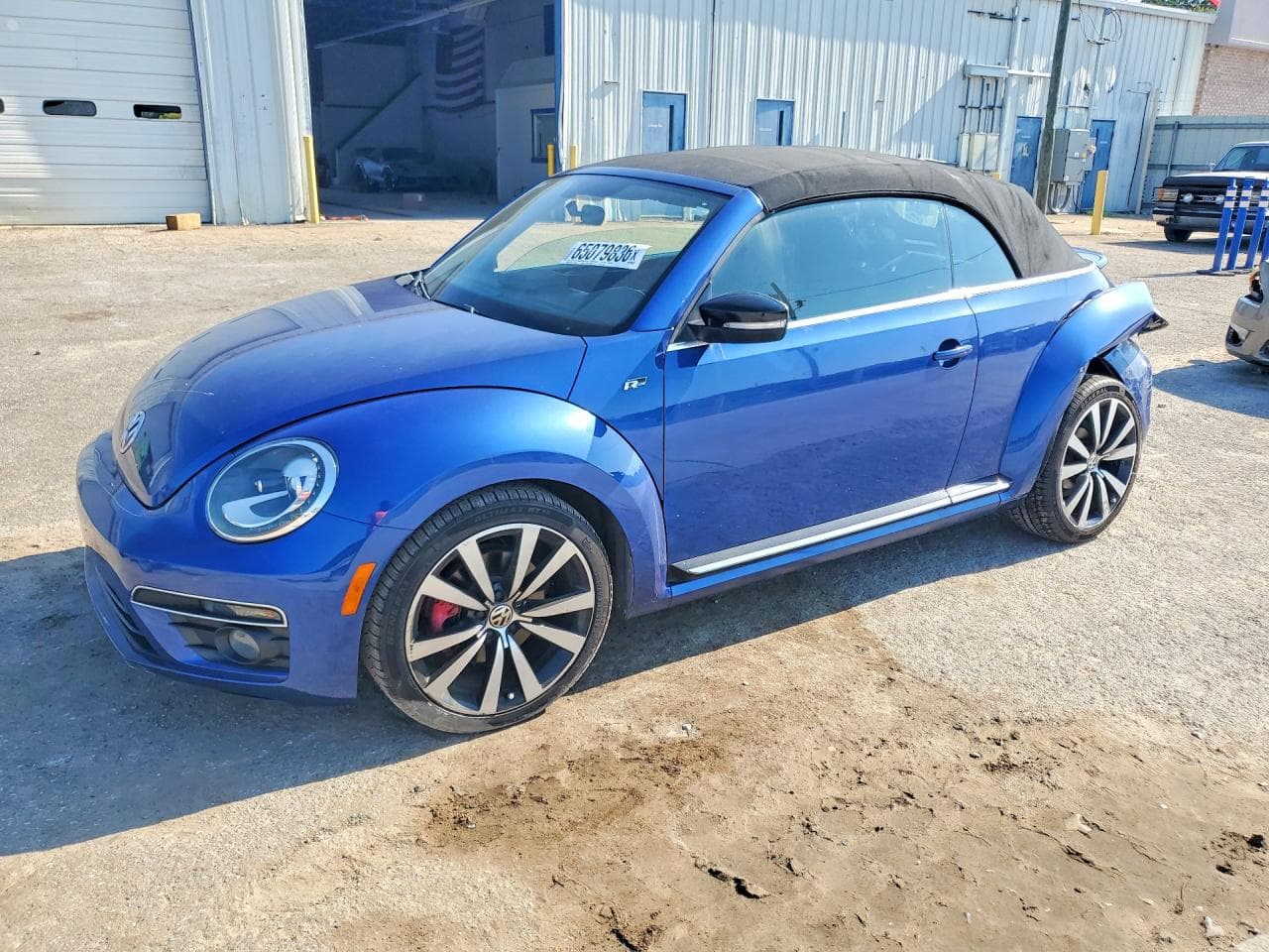 VOLKSWAGEN BEETLE