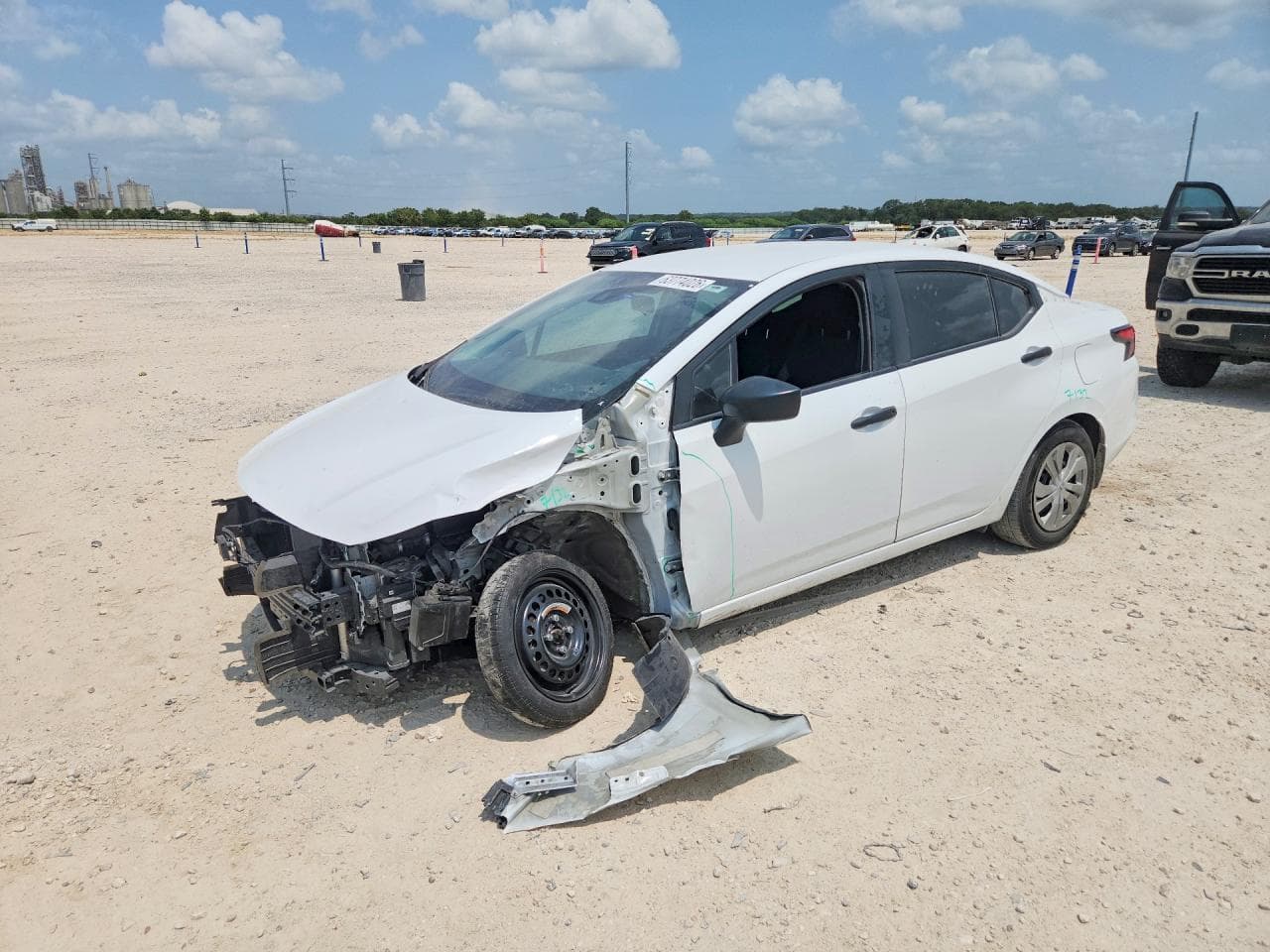 NISSAN VERSA