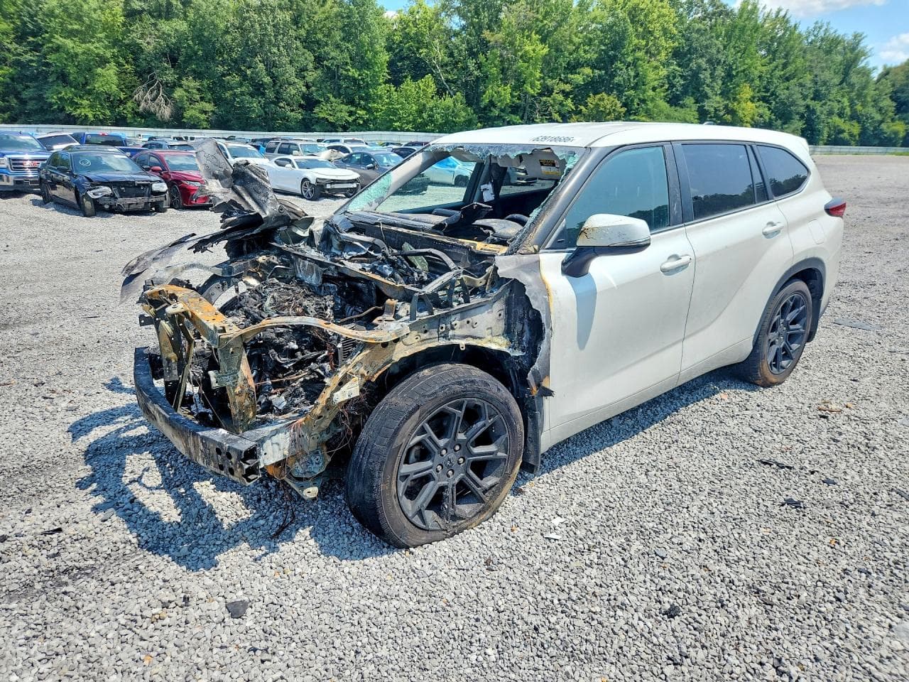TOYOTA HIGHLANDER