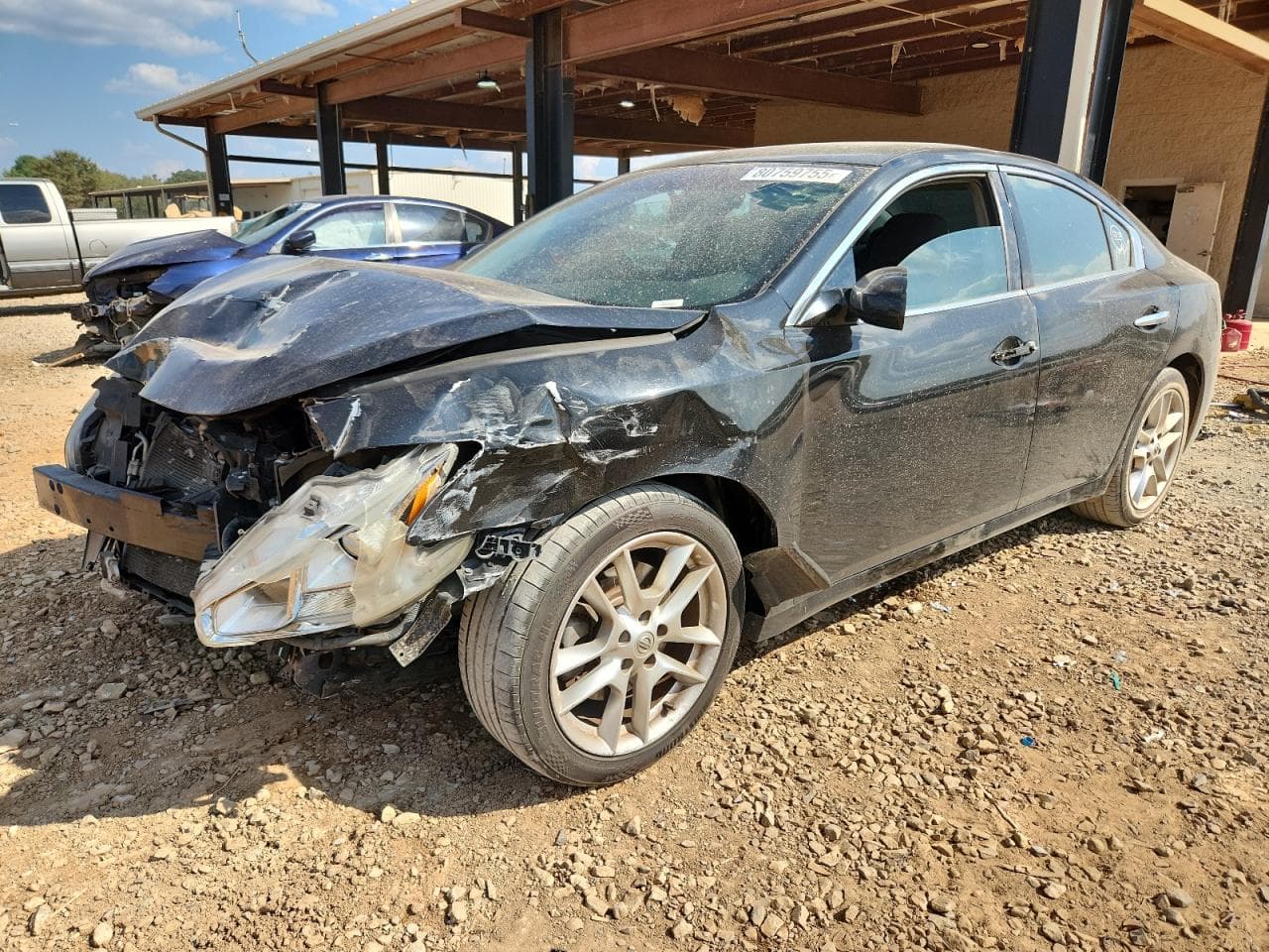 NISSAN MAXIMA