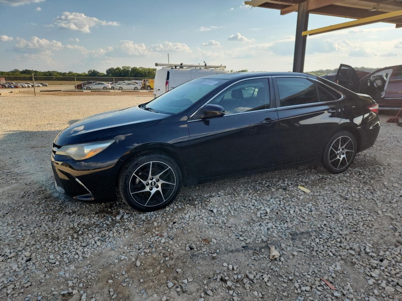 TOYOTA CAMRY