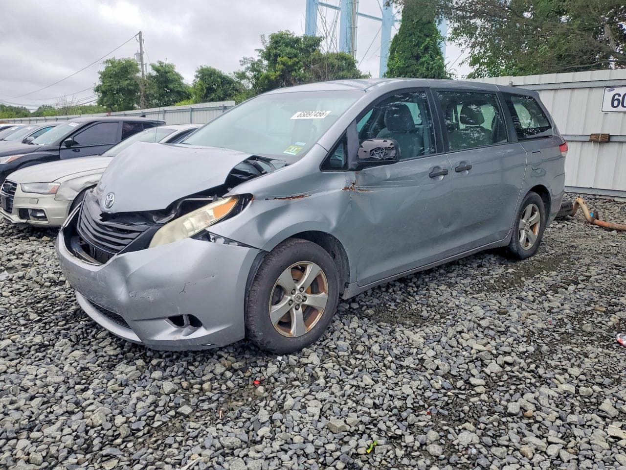 TOYOTA SIENNA