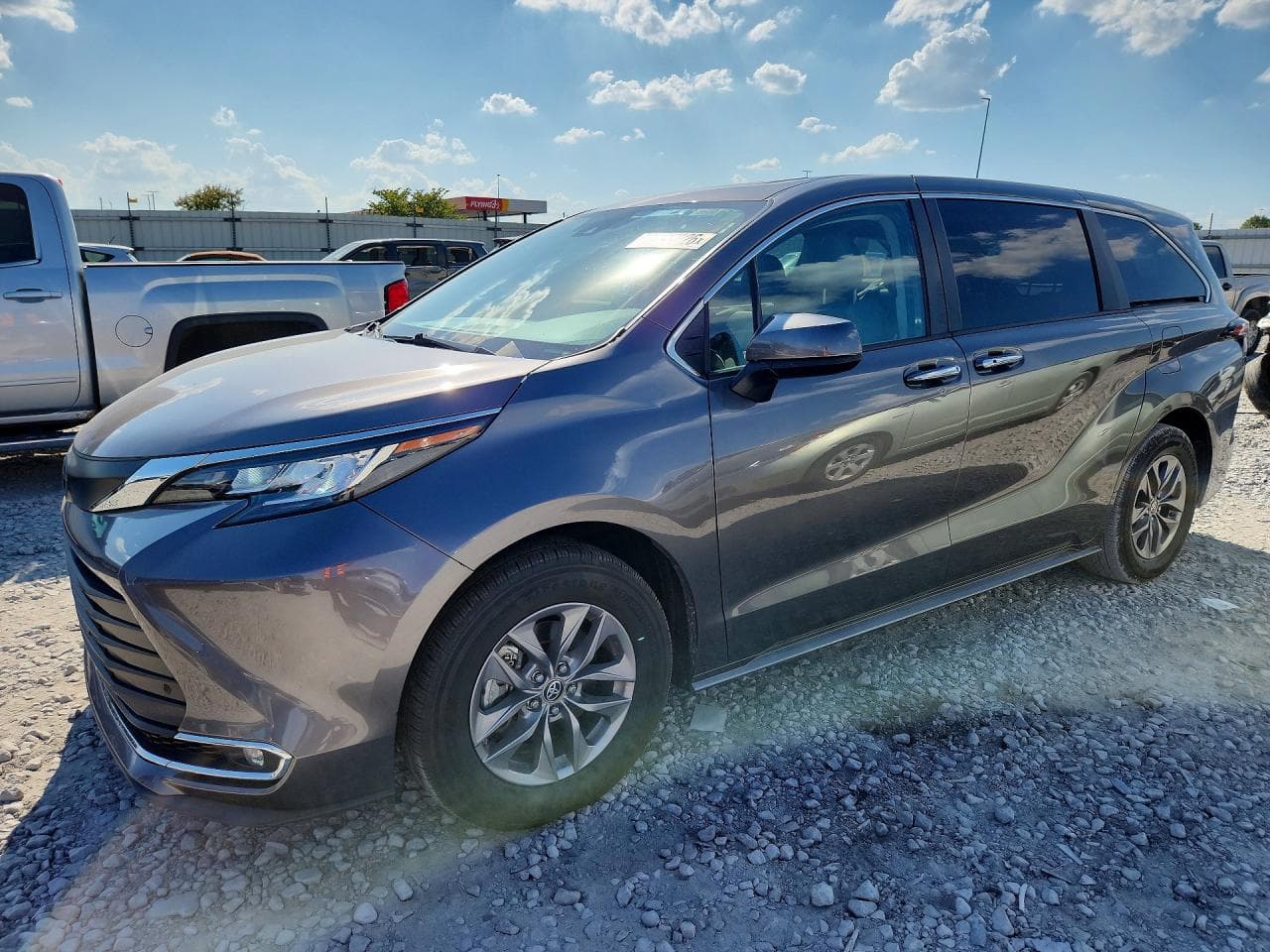 TOYOTA SIENNA