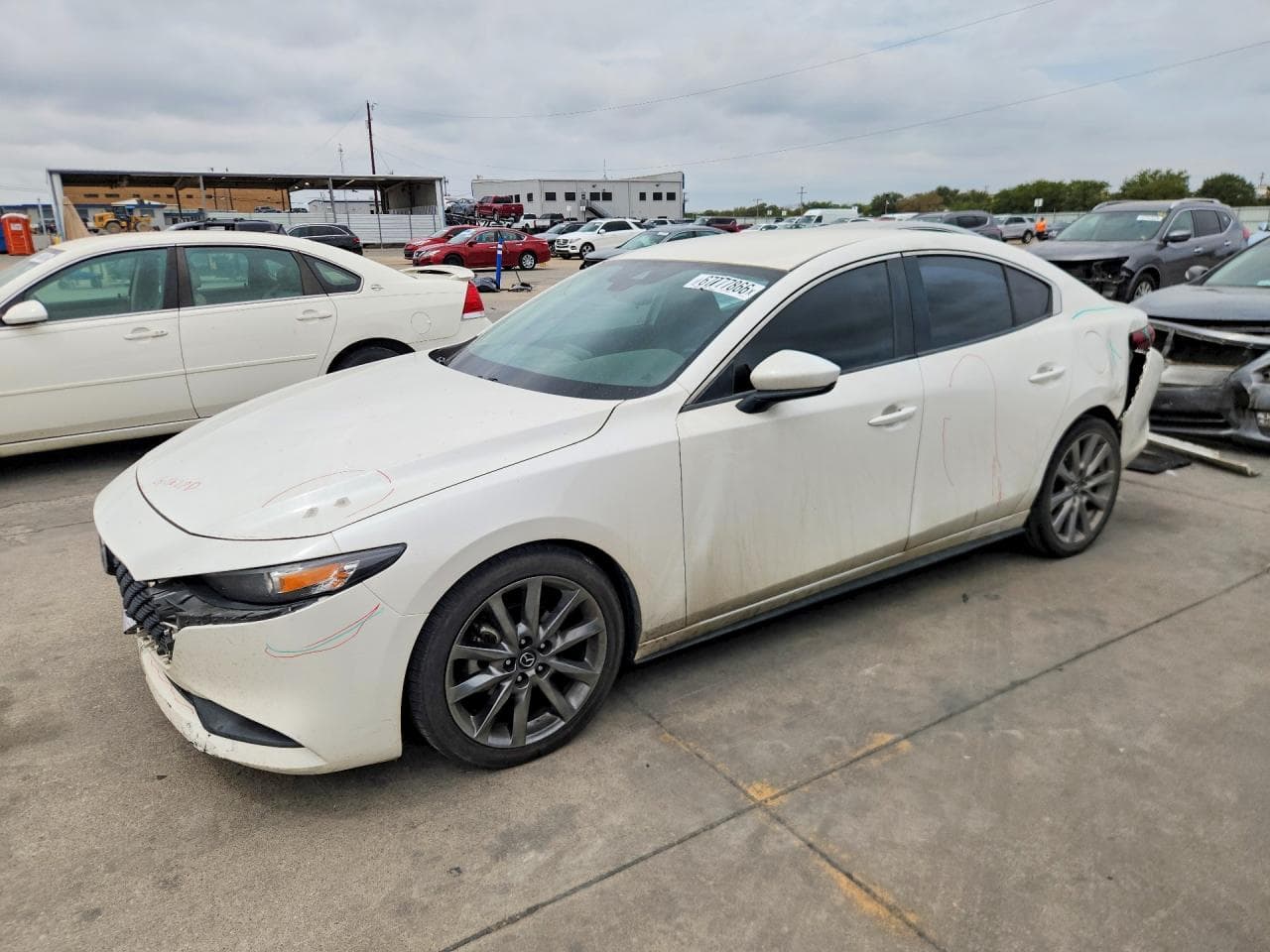 MAZDA 3