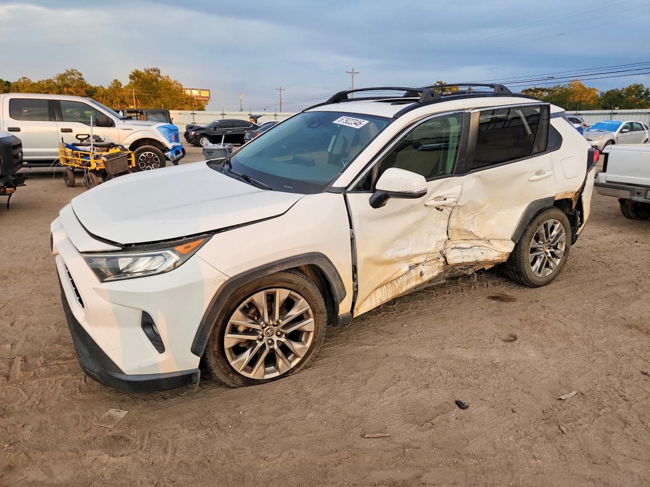 TOYOTA RAV4