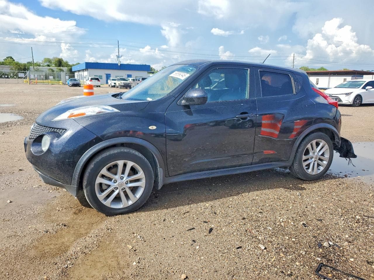 NISSAN JUKE