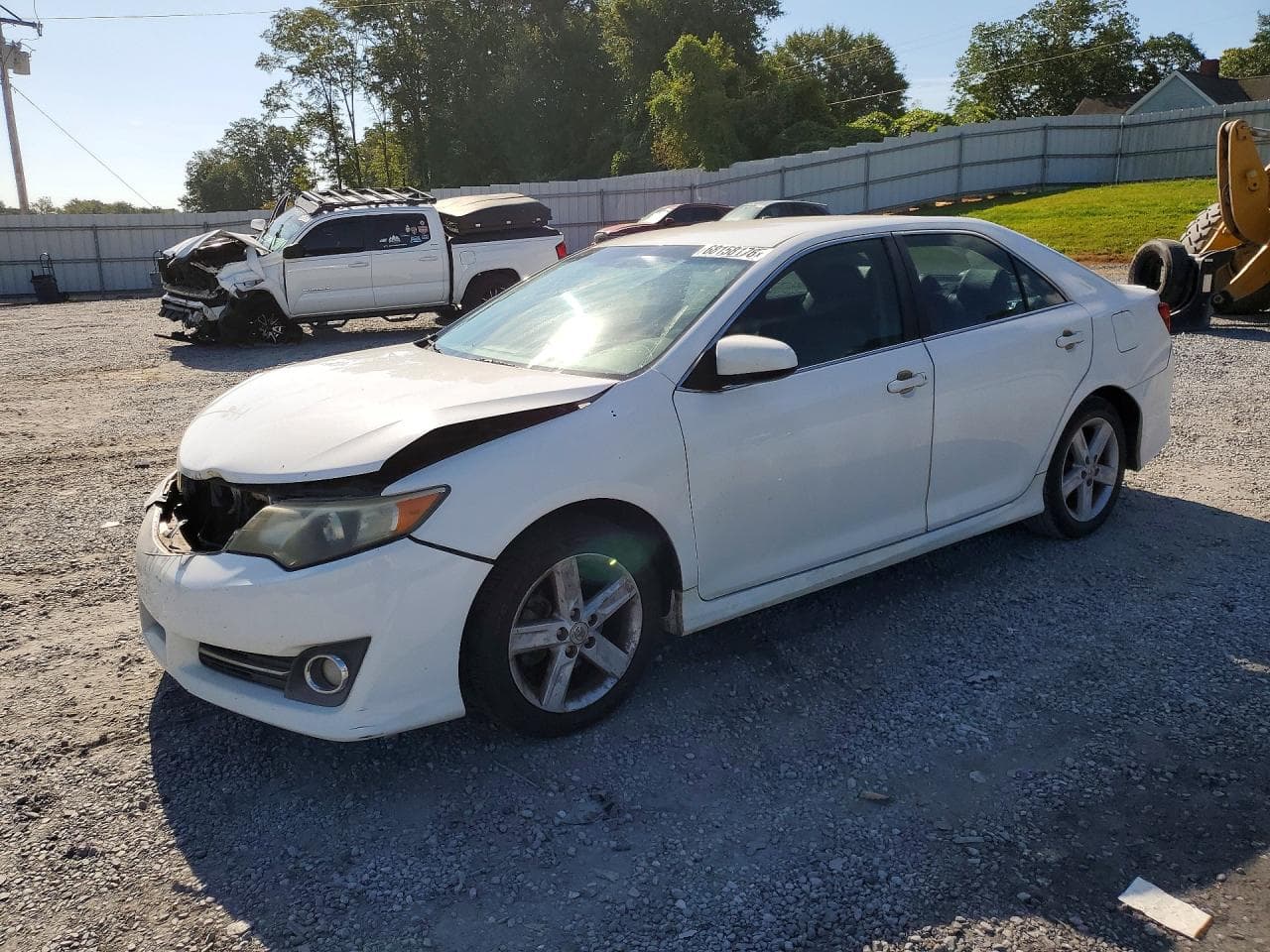TOYOTA CAMRY