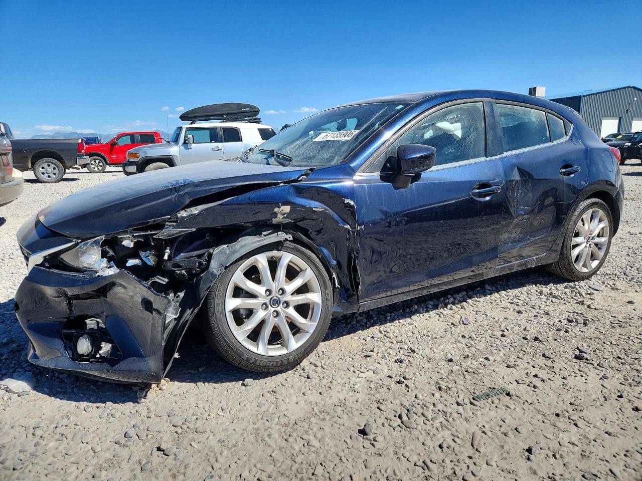 MAZDA 3