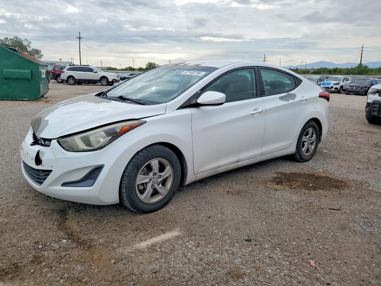 HYUNDAI ELANTRA