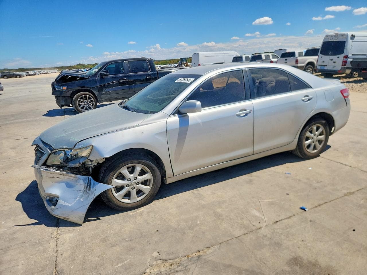 2011 TOYOTA CAMRY