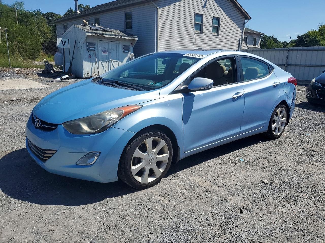HYUNDAI ELANTRA