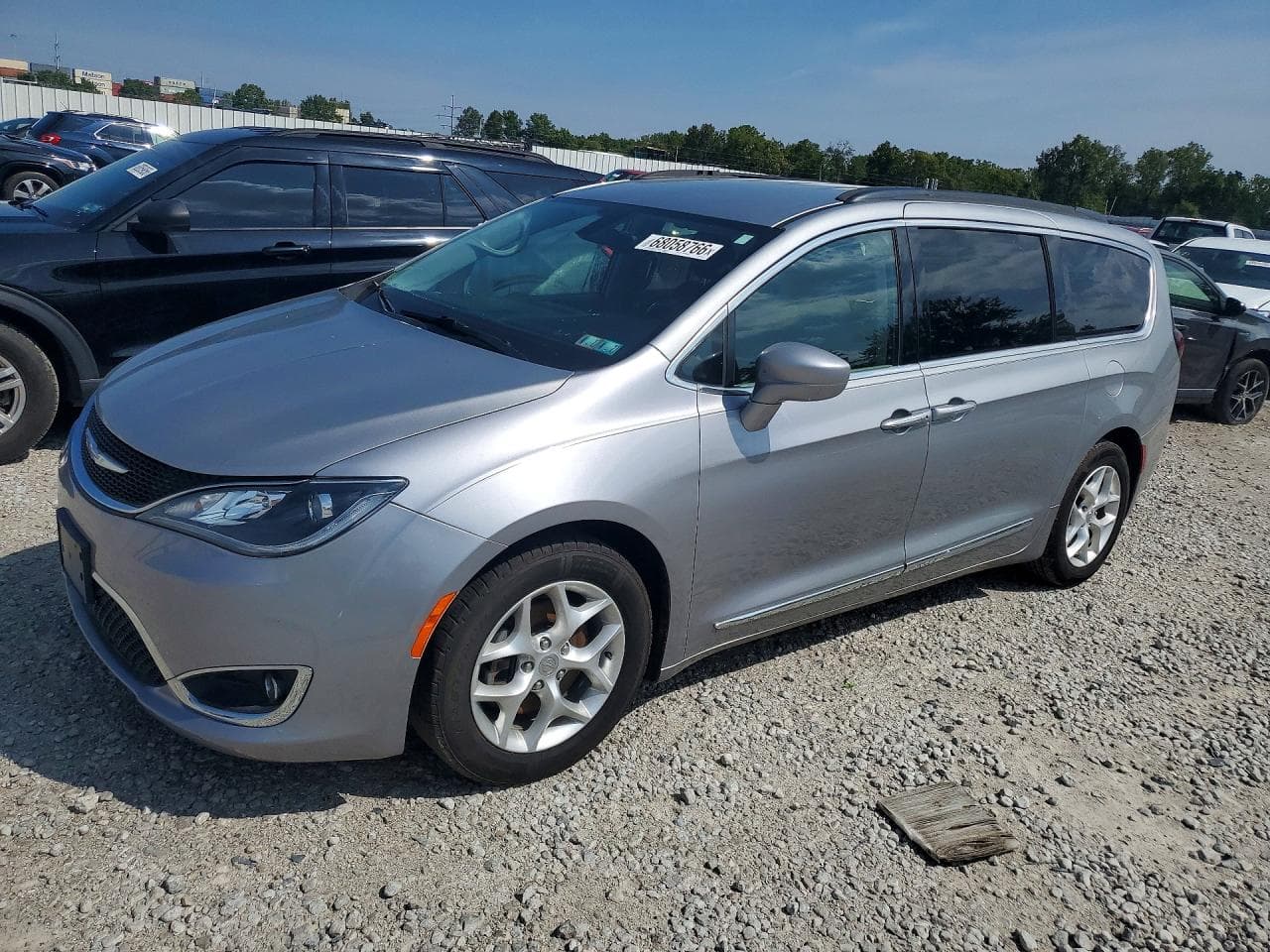CHRYSLER PACIFICA
