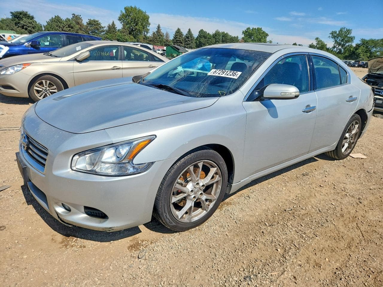 NISSAN MAXIMA