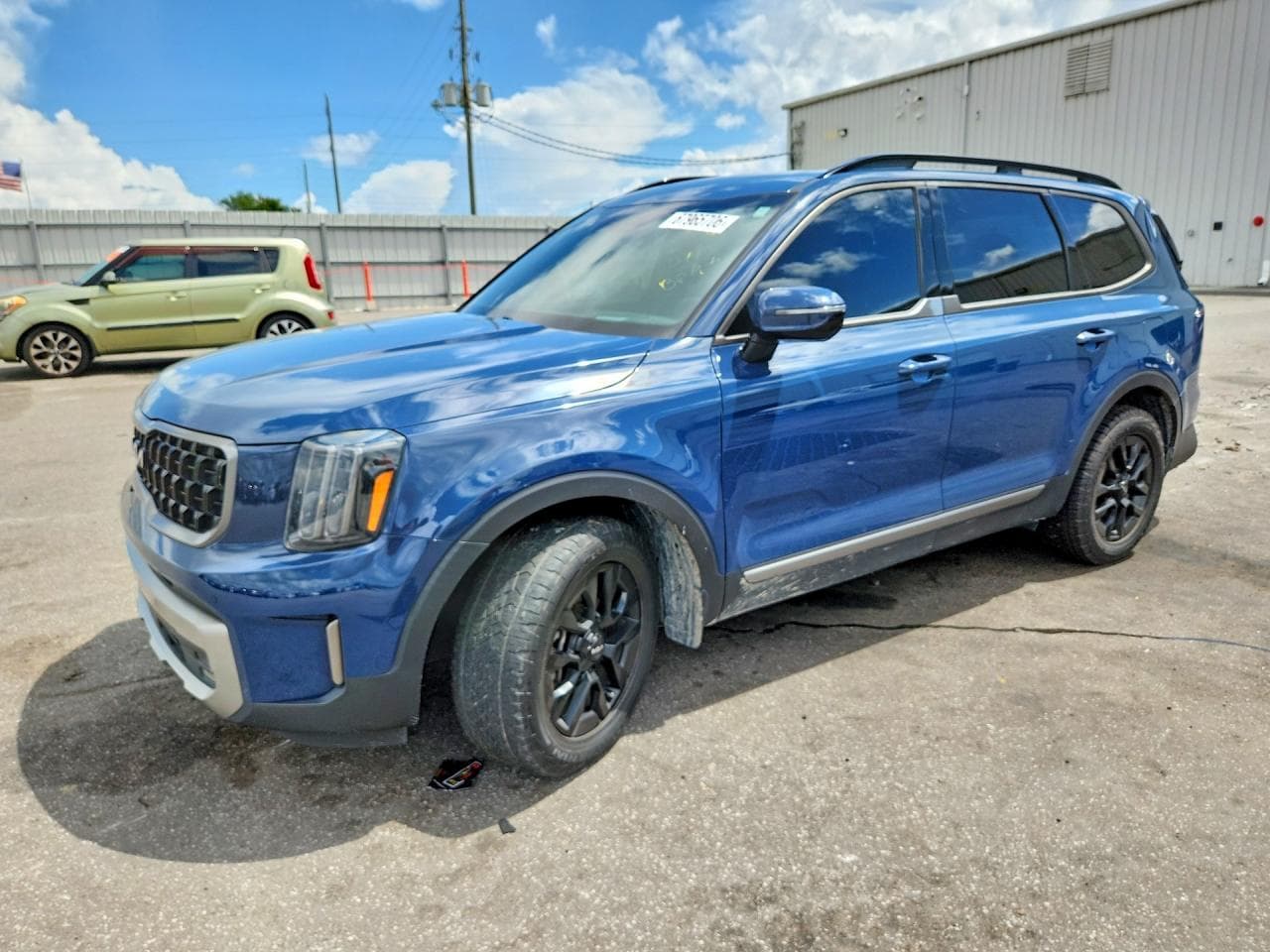 KIA TELLURIDE
