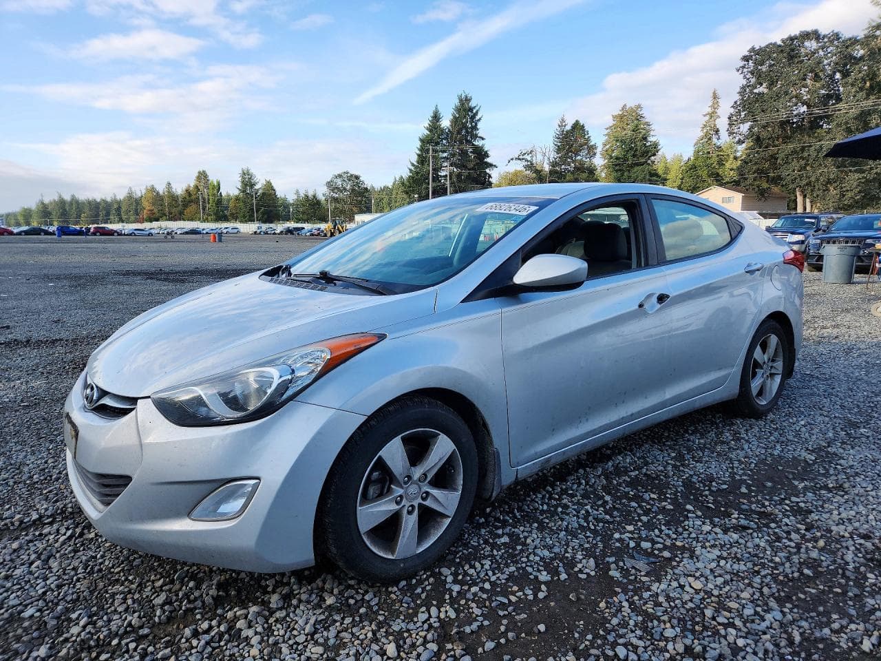 HYUNDAI ELANTRA