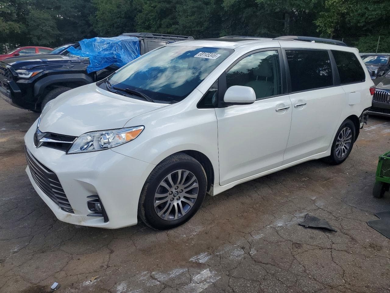 TOYOTA SIENNA