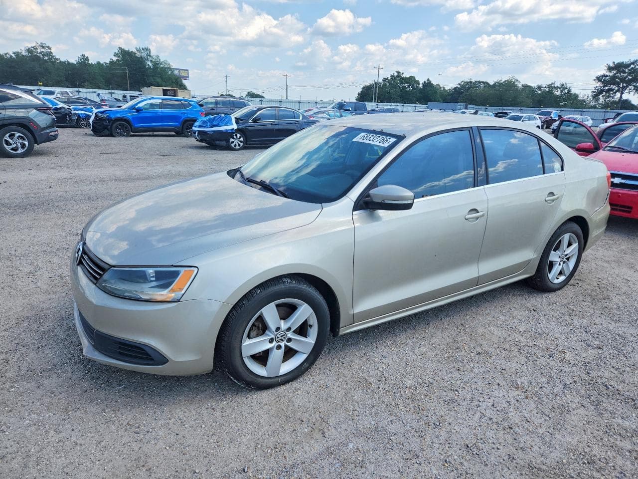 VOLKSWAGEN JETTA