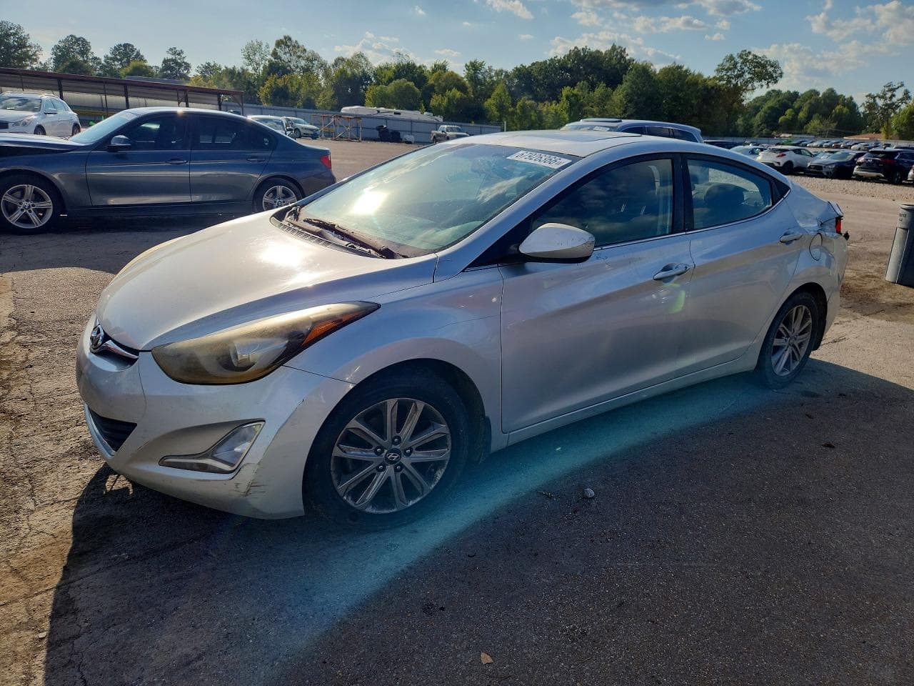 HYUNDAI ELANTRA
