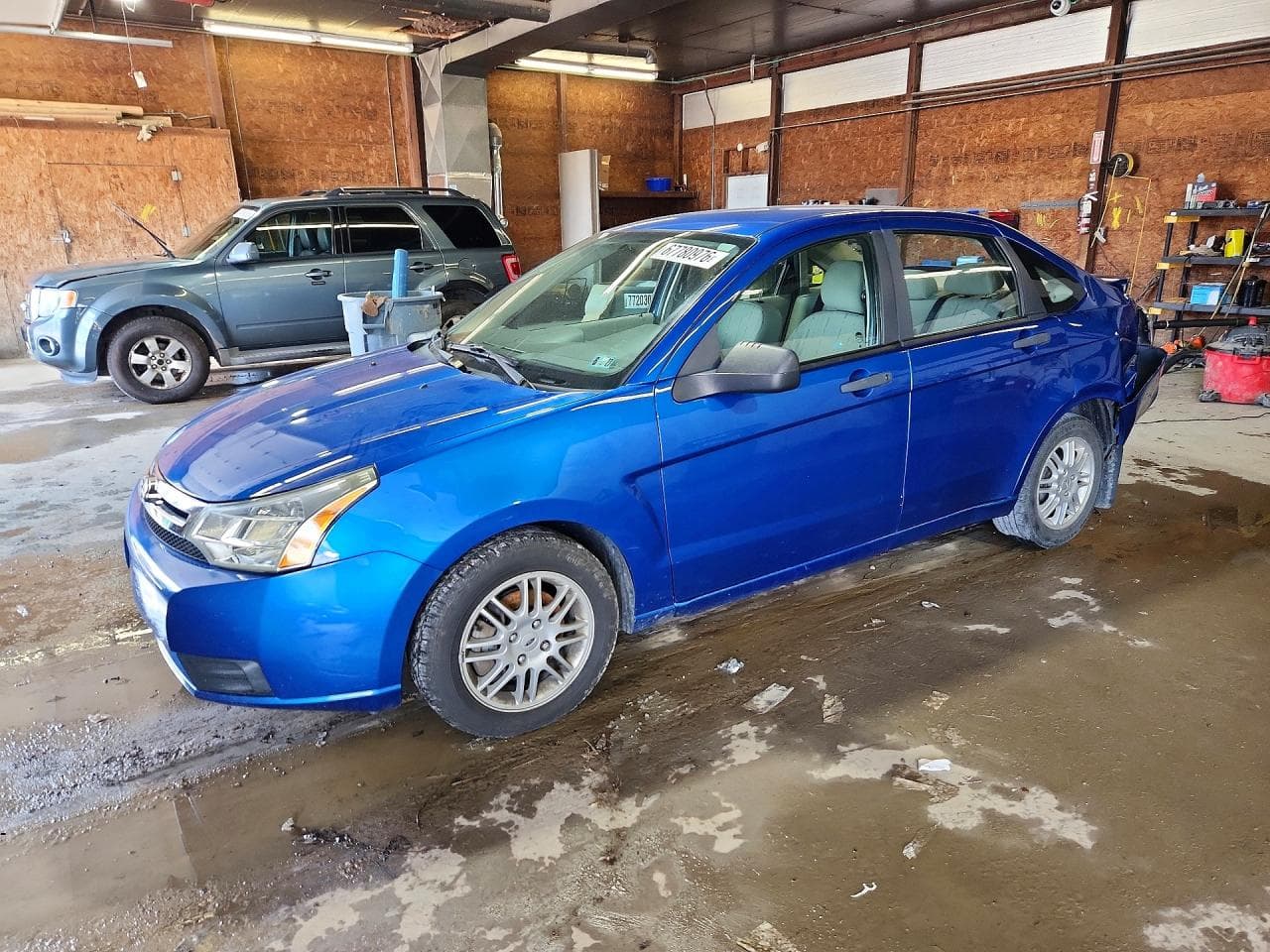 FORD FOCUS