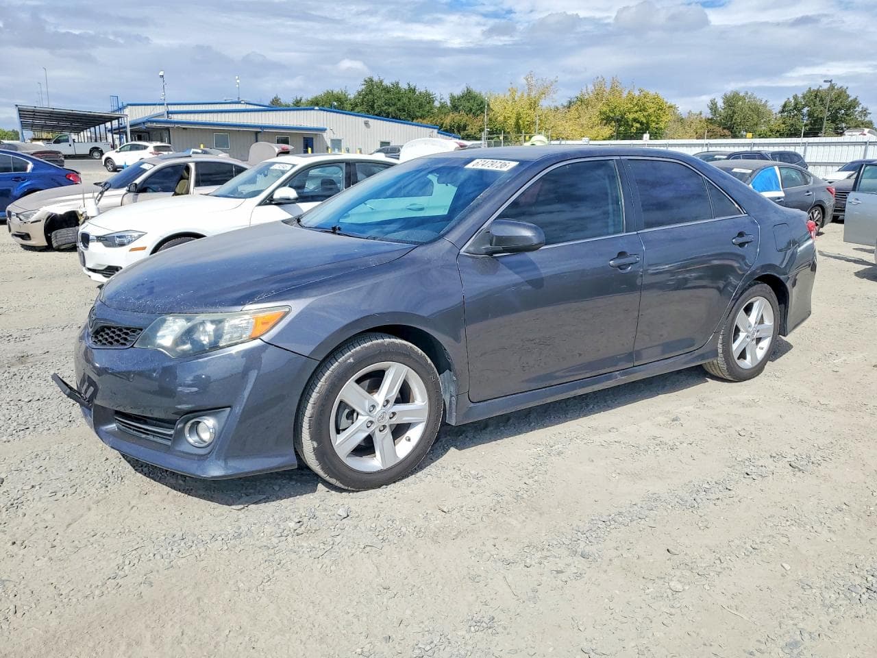 TOYOTA CAMRY