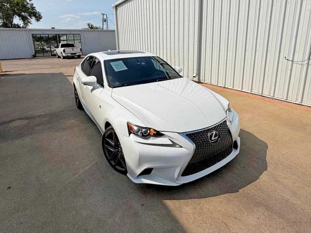 LEXUS IS