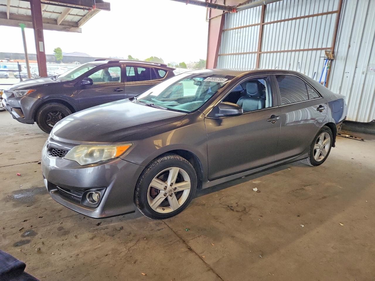 TOYOTA CAMRY