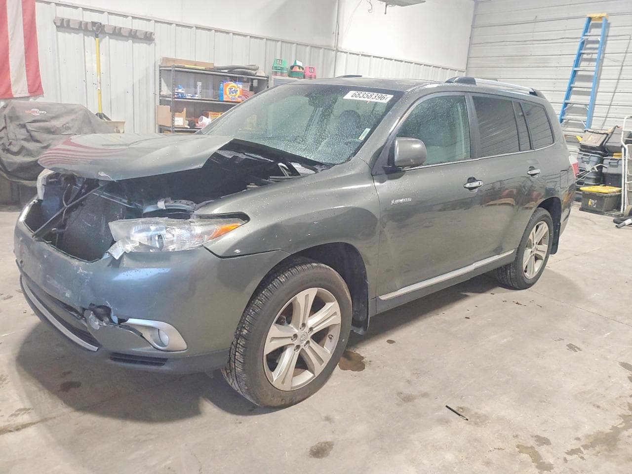 TOYOTA HIGHLANDER