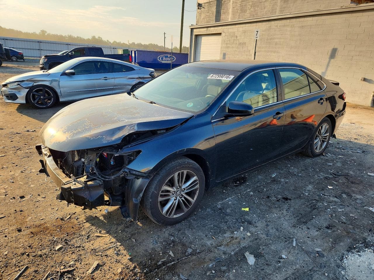 TOYOTA CAMRY