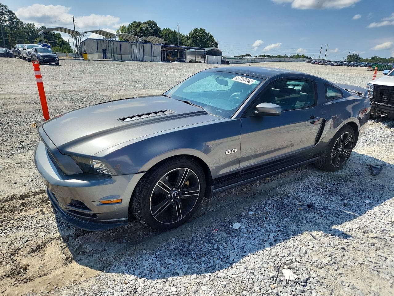 FORD MUSTANG