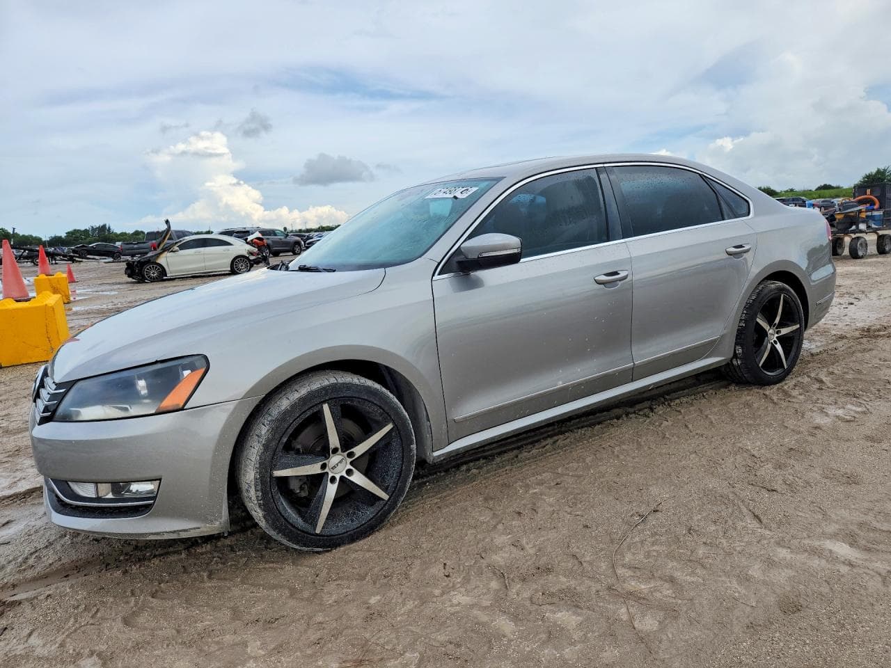 VOLKSWAGEN PASSAT
