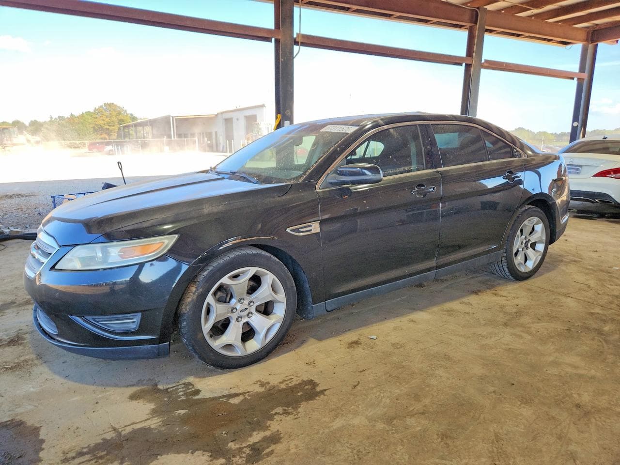 FORD TAURUS