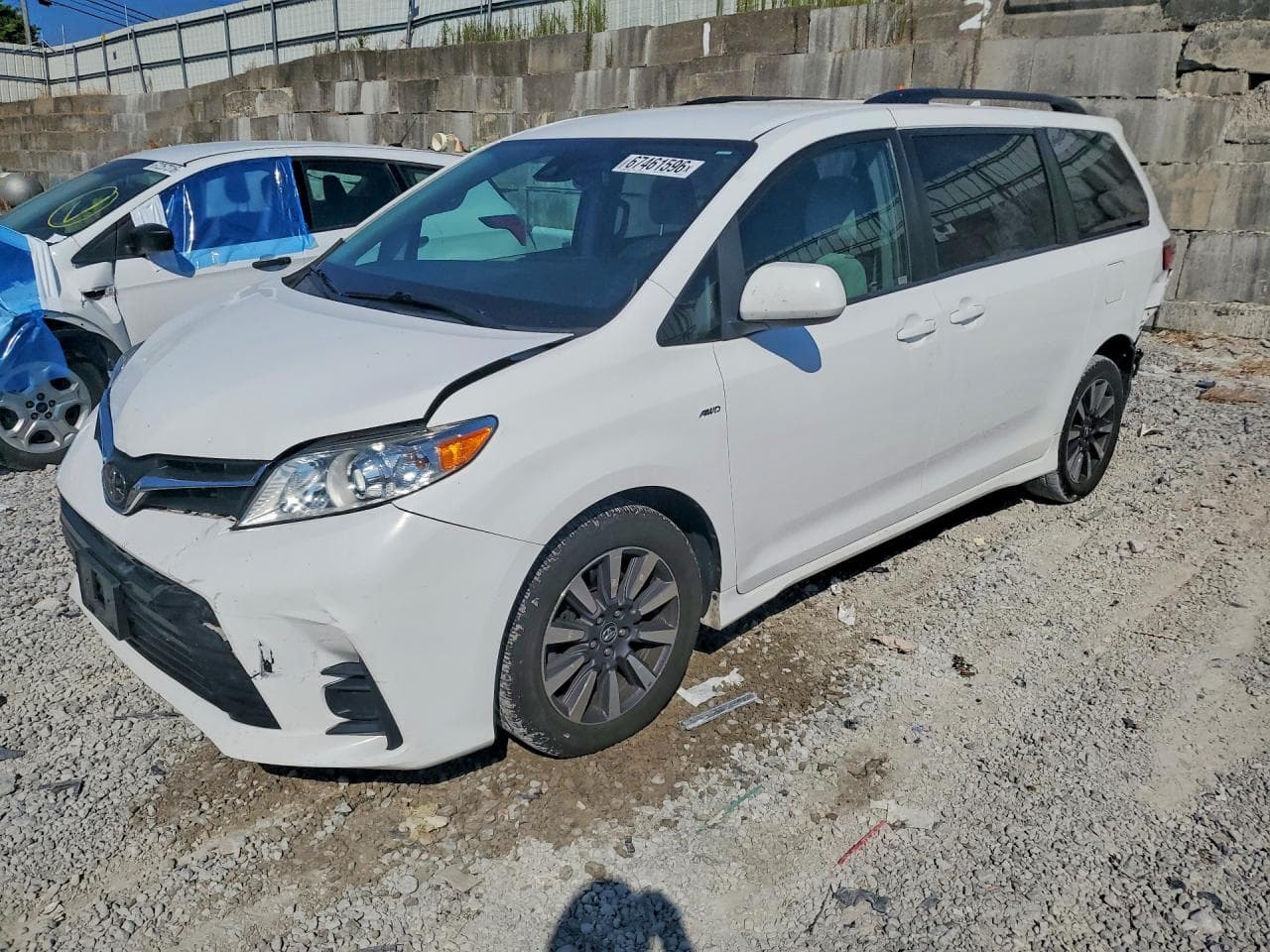 TOYOTA SIENNA