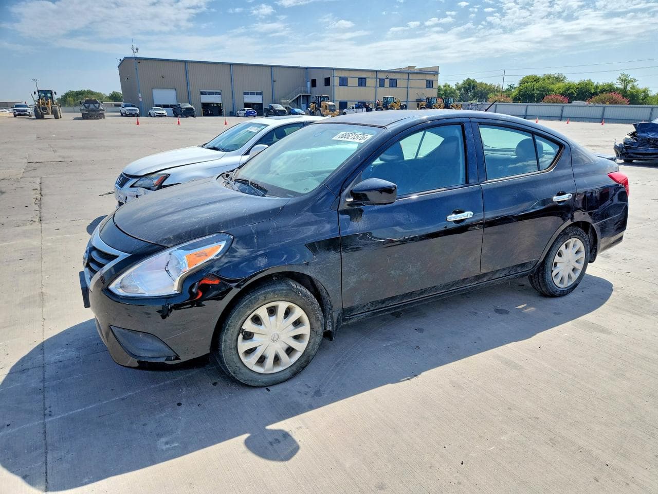 NISSAN VERSA