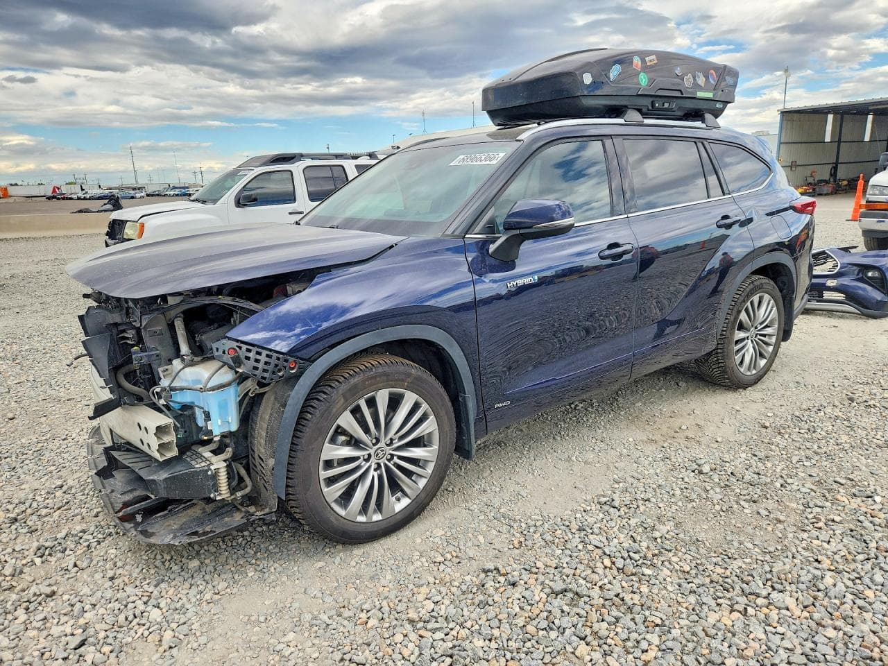 TOYOTA HIGHLANDER