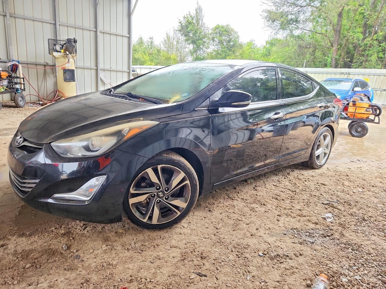 HYUNDAI ELANTRA