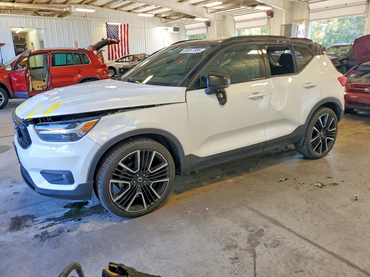 VOLVO XC40