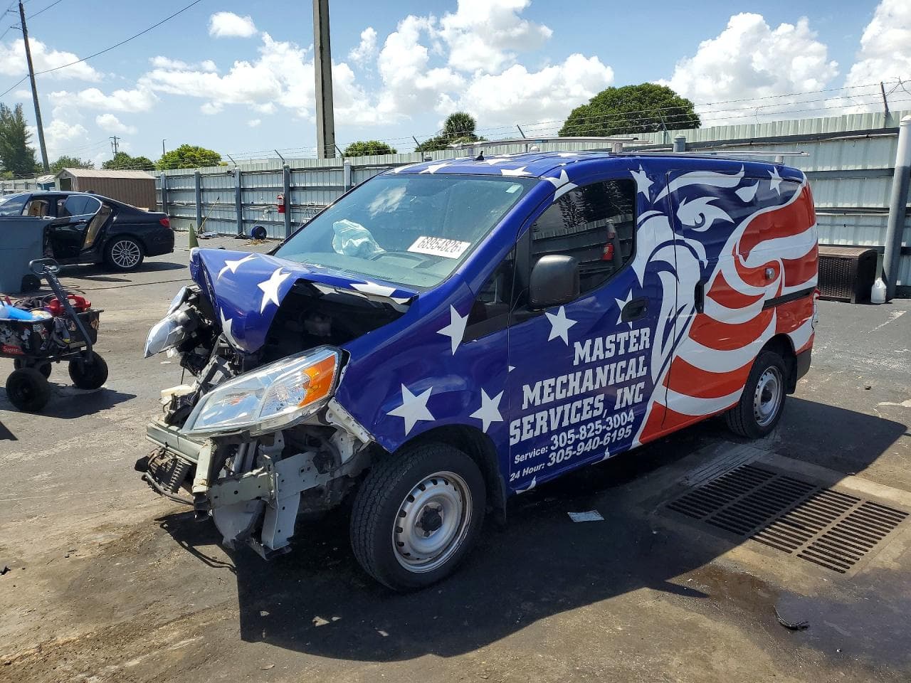 NISSAN NV