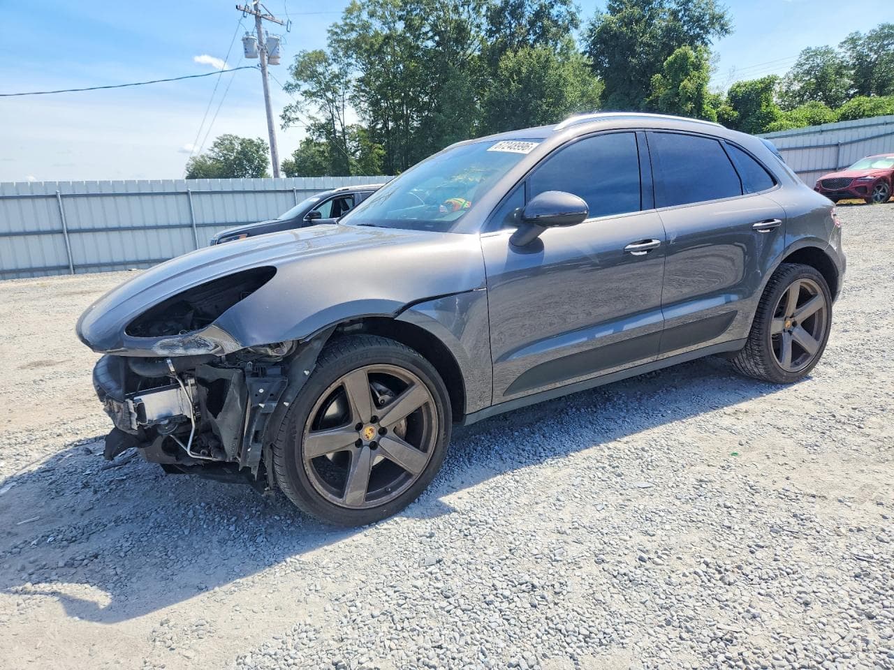 PORSCHE MACAN