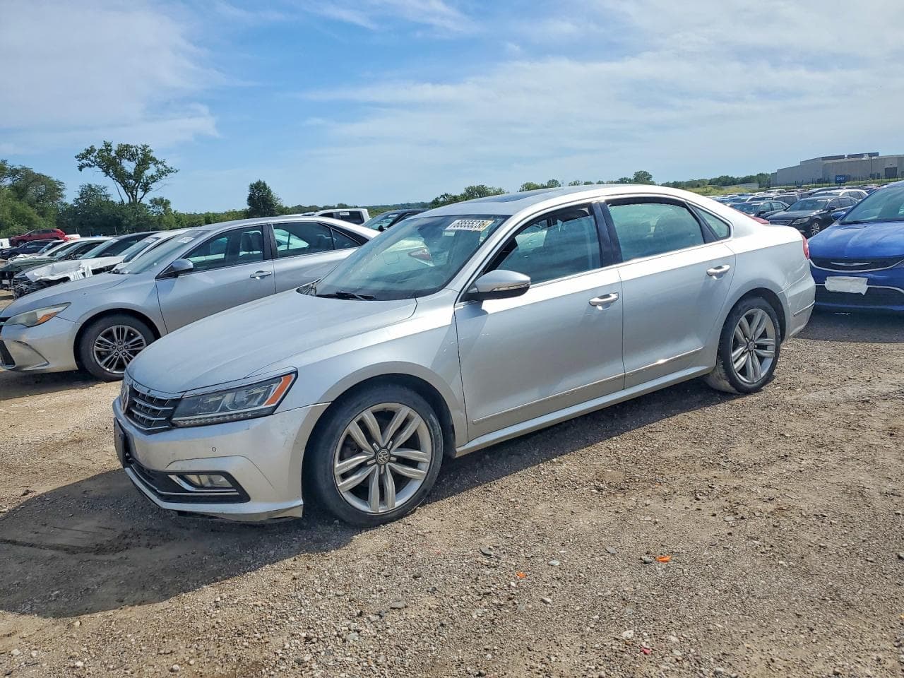 VOLKSWAGEN PASSAT