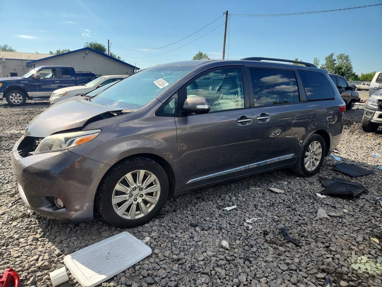 TOYOTA SIENNA