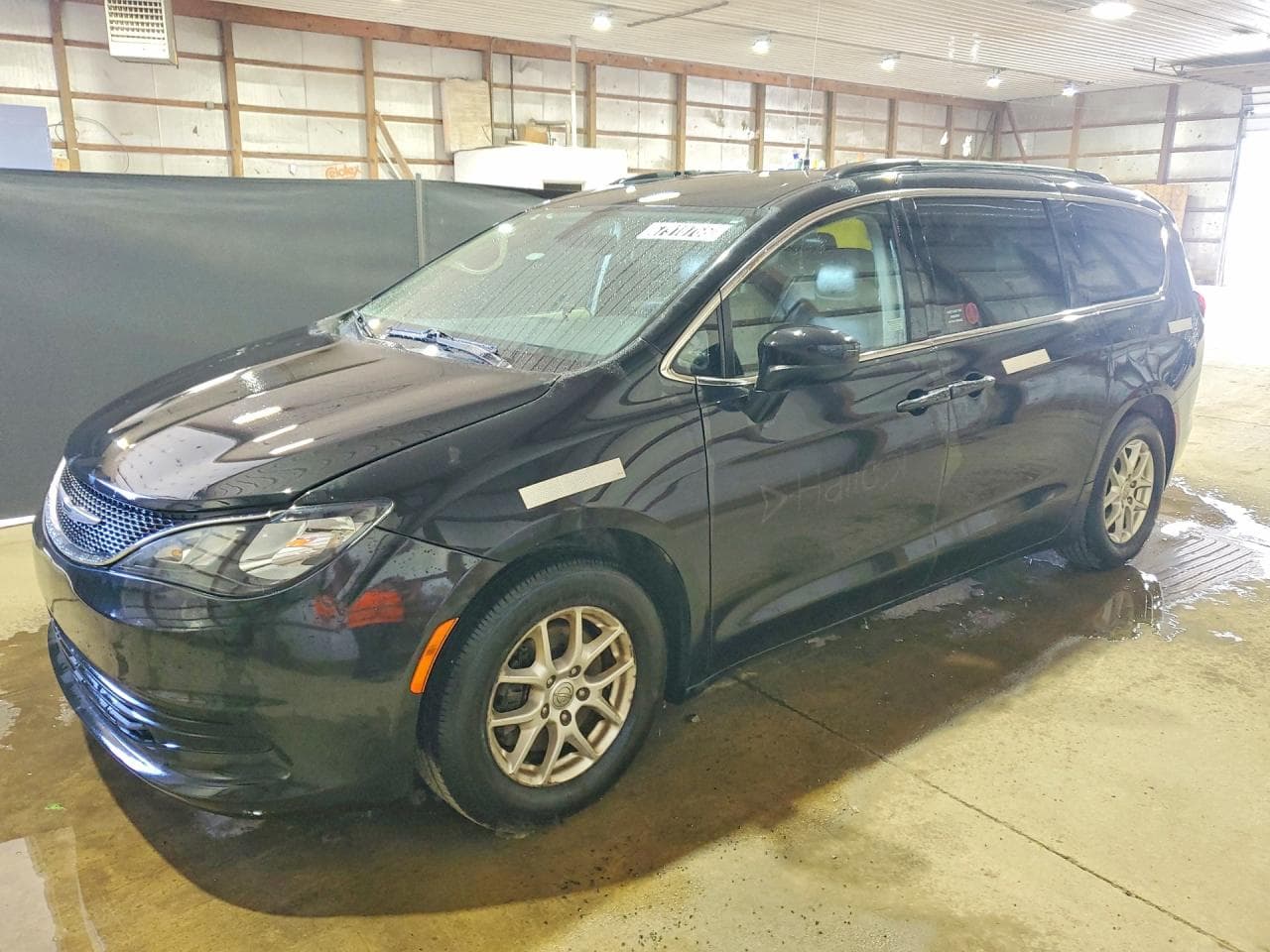 CHRYSLER MINIVAN