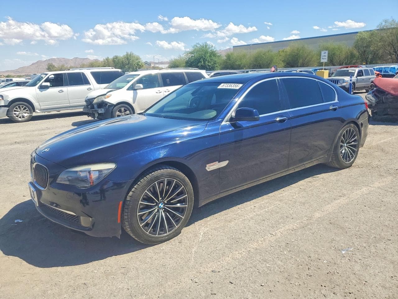 BMW 750