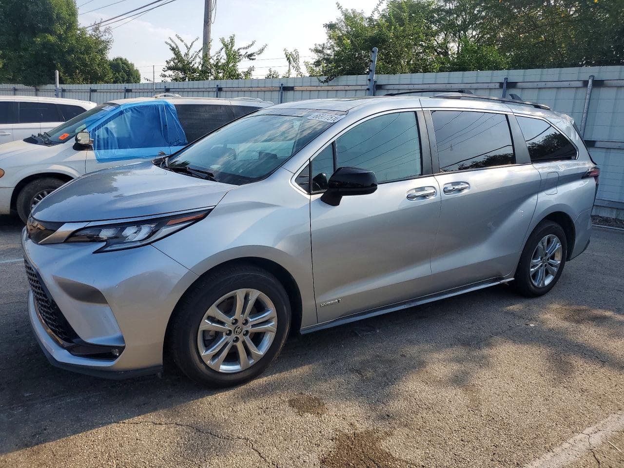 TOYOTA SIENNA