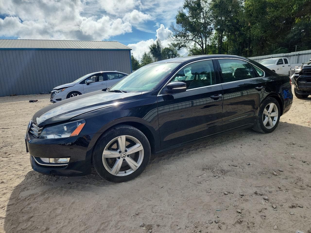 VOLKSWAGEN PASSAT