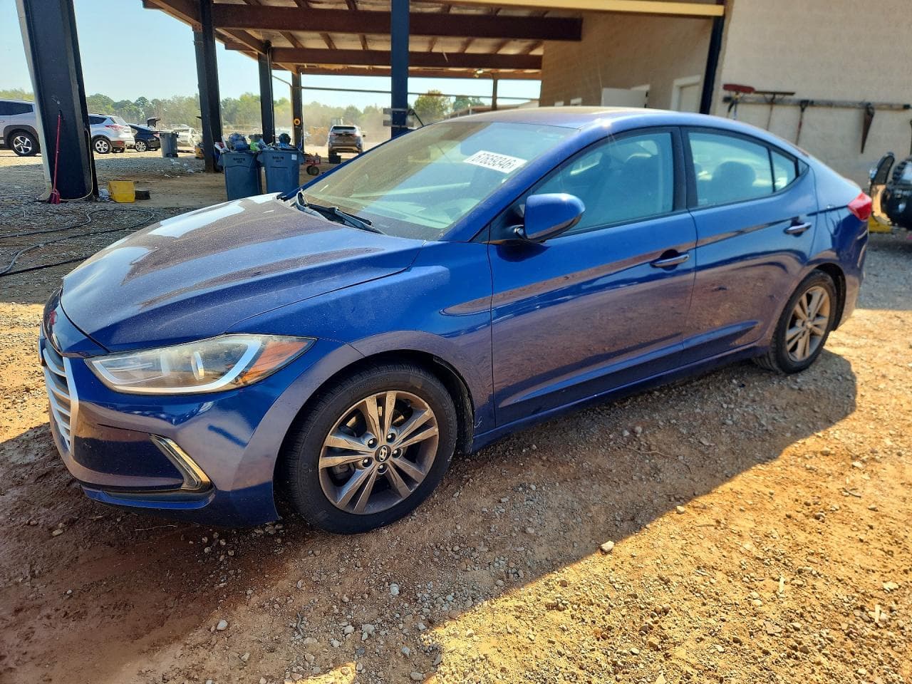 HYUNDAI ELANTRA