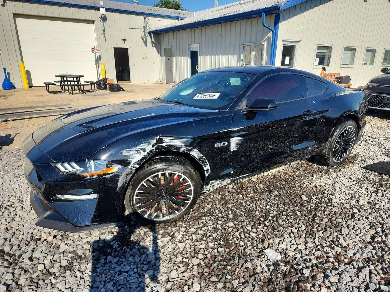FORD MUSTANG