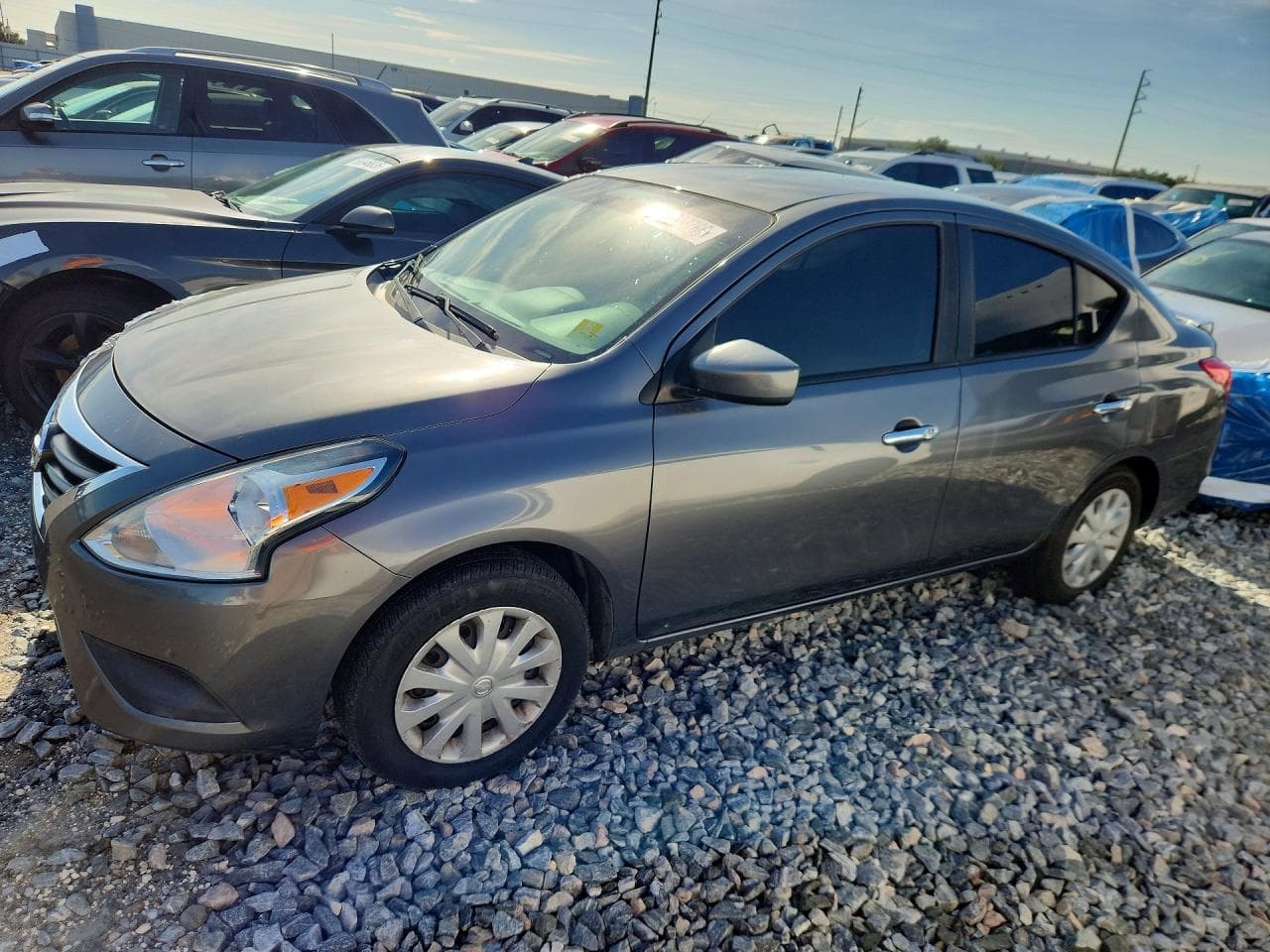 NISSAN VERSA