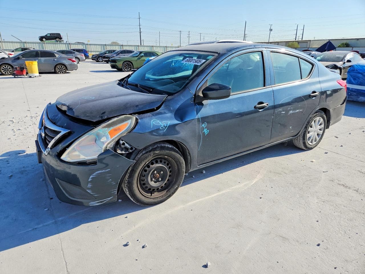 NISSAN VERSA