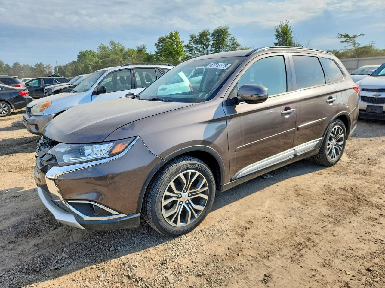 MITSUBISHI OUTLANDER